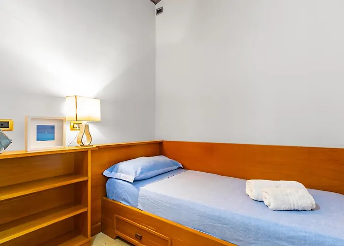 Guesthost - Sea View Charm - Mondello With Terrace Lejlighed